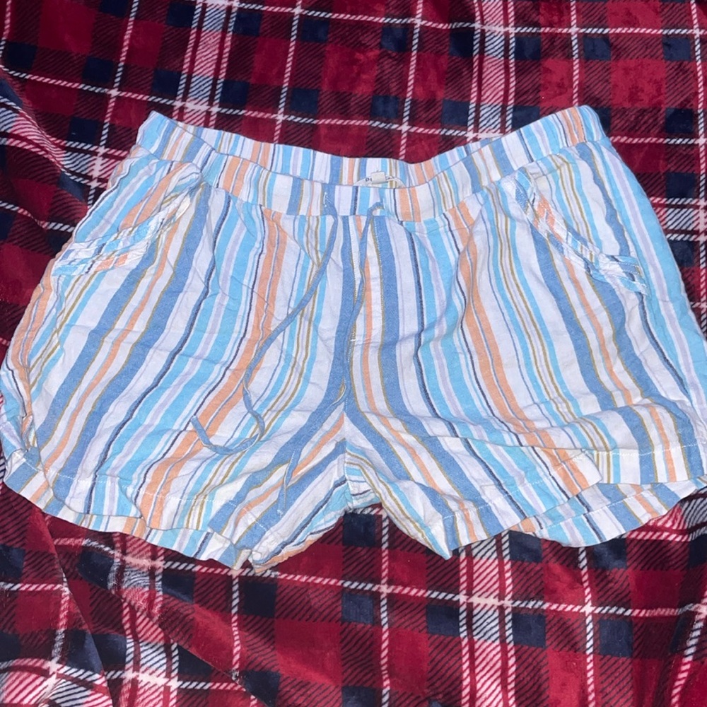 women’s formal shorts!